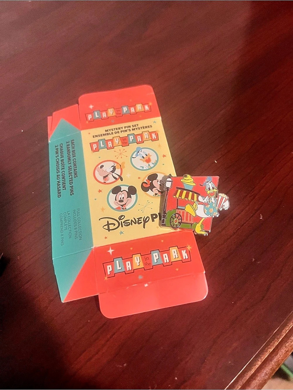 Disney Play in the Park Mystery Pin - Donald Duck Popcorn Cart